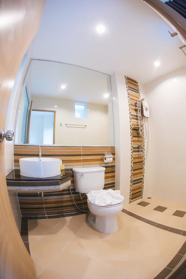 Omg Hotel Khon Kaen Dış mekan fotoğraf